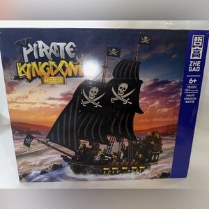 The Black Pearl Pirates of the Caribbean Model Brick Building Set BRAND NEW Toy